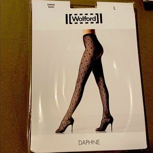 NWT! Wolford Daphne fishnets in nude/blush!🦄🦄